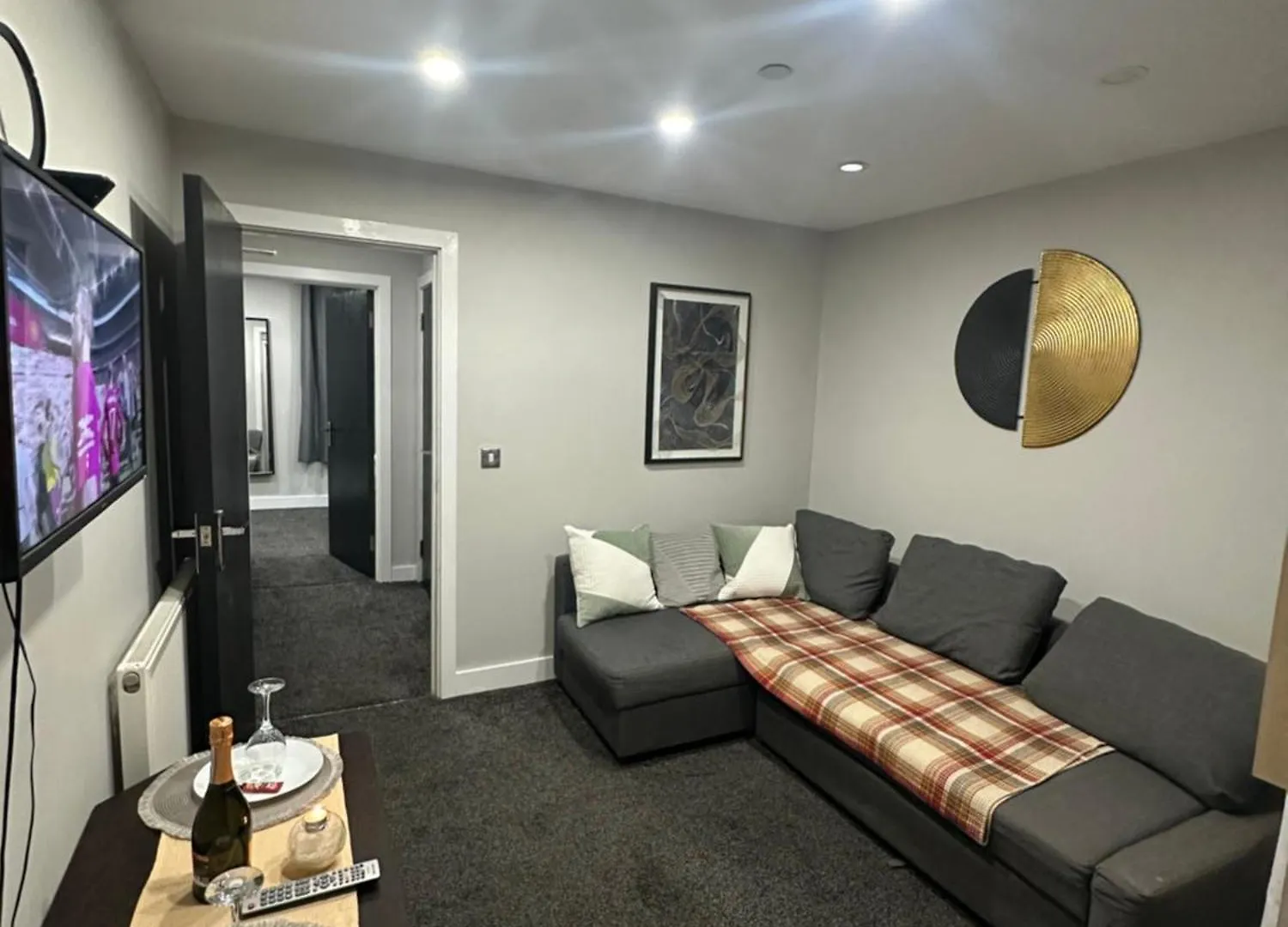 1 Bedroom Flat In Cardiff Center
